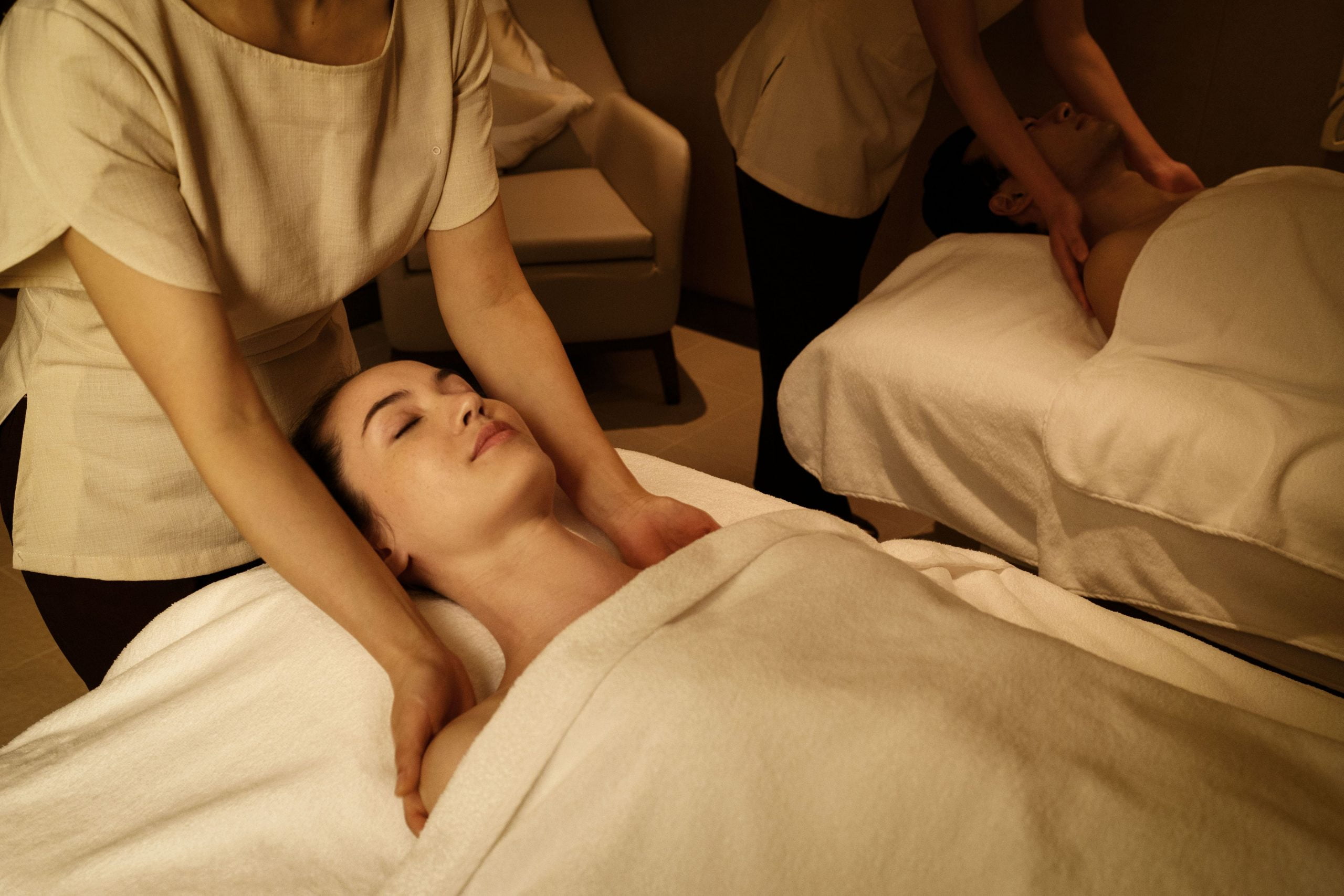 Crystal Life Spa Treatment Room Couple 1 scaled